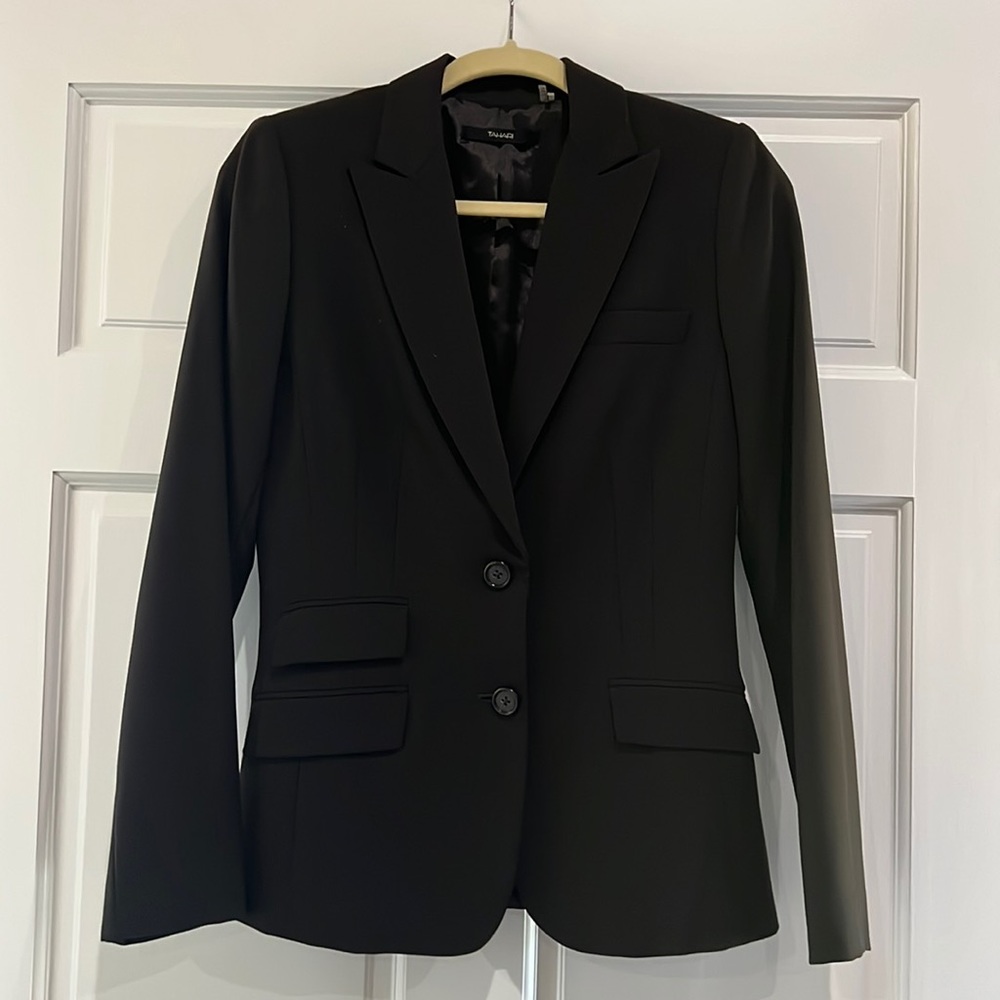Brown Tahari Blazer Size 6